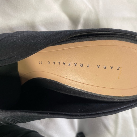 Black Satin Knot Mule Heels Pointed Toe Minimal Chic Size 5 - Picture 8 of 9